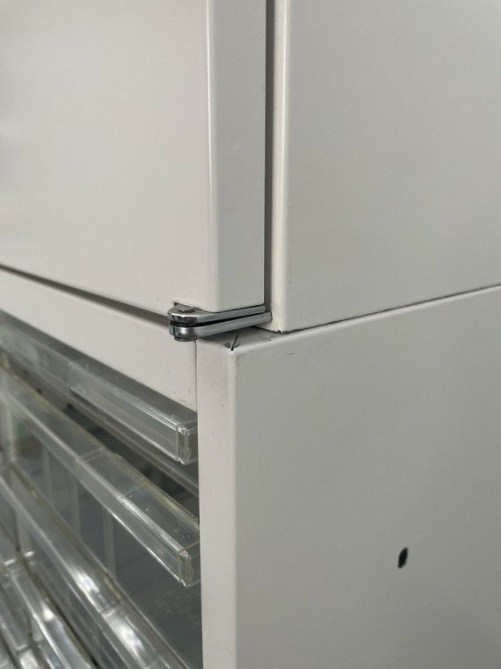 イトーキシンラインシリーズ 両開きクリアトレー上下書庫 商品画像5