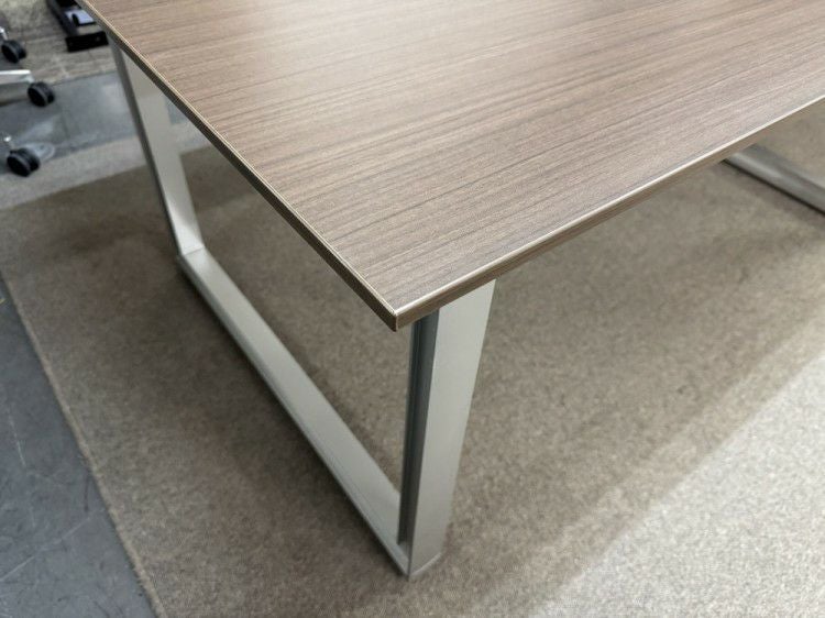 イトーキインフューズシリーズ 3200ミーティングテーブル 商品画像4