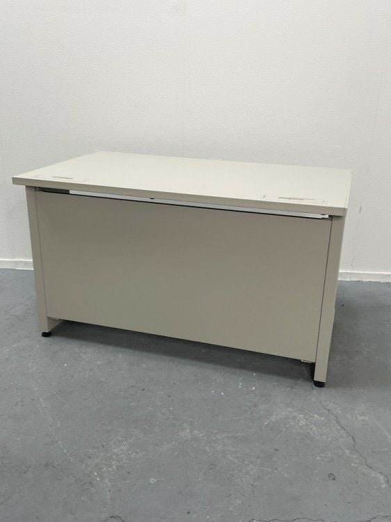 コクヨBS+シリーズ 1200平デスク 商品画像3