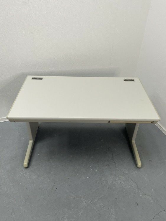 オカムラSDシリーズ 1200平デスク 商品画像4