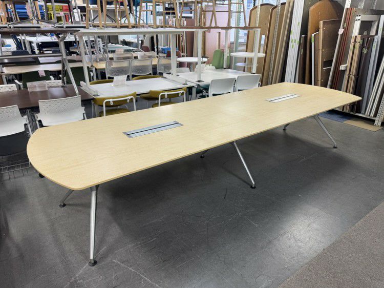 イトーキDDシリーズ 3600ミーティングテーブル 商品画像1