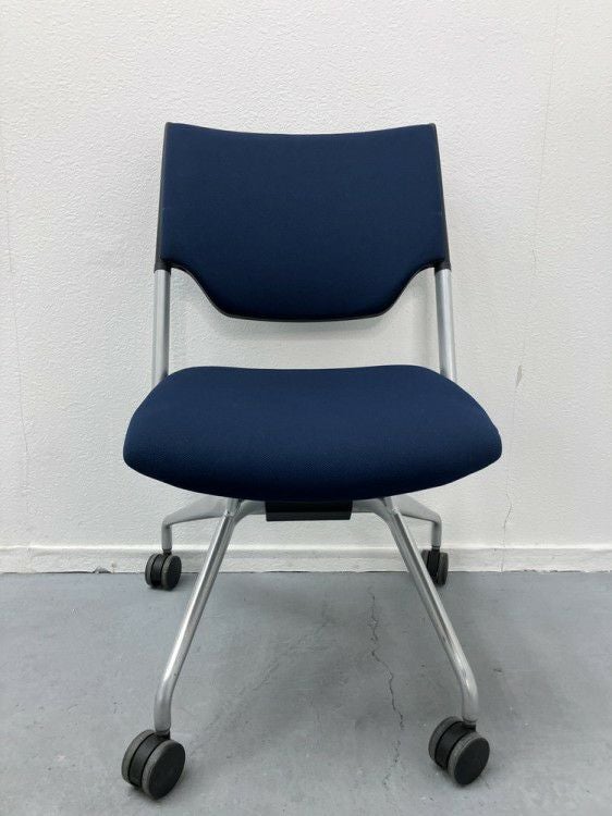 イトーキレクシブチェア 商品画像2