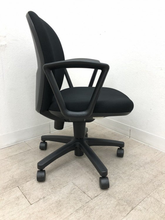 イトーキリエットチェア 固定肘付リエットチェア 商品画像5