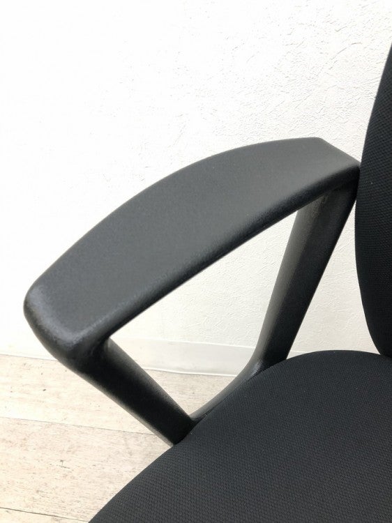 イトーキリエットチェア 固定肘付リエットチェア 商品画像9