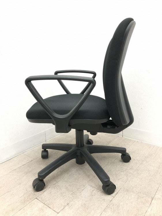 イトーキリエットRチェア 固定肘付リエットRチェア 商品画像3