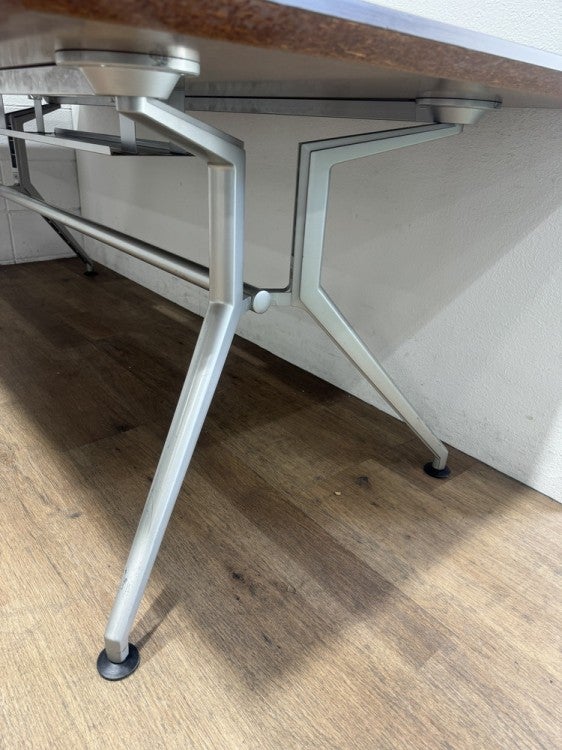 イトーキDDシリーズ ミーティングテーブル 商品画像5