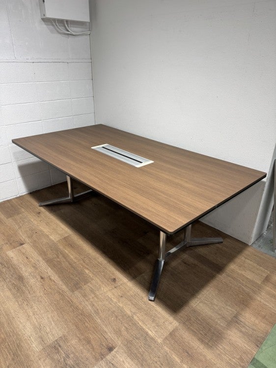 オカムララティオ2シリーズ 2100ミーティングテーブル 商品画像1