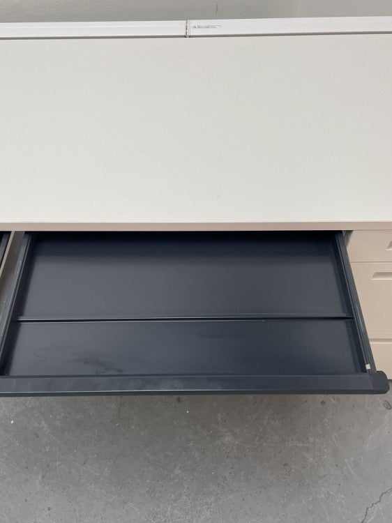 イトーキCZRシリーズ 1400片袖デスク 商品画像10