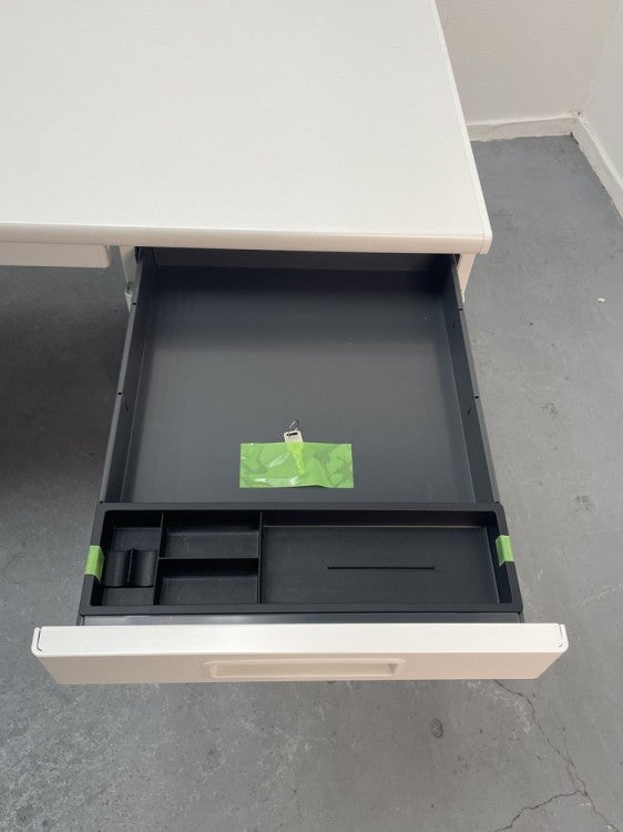 コクヨインベントシリーズ 1400両袖デスク 商品画像9