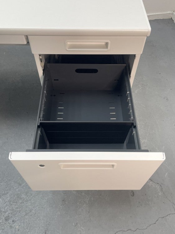 コクヨインベントシリーズ 1400両袖デスク 商品画像10