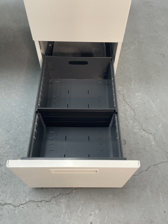 コクヨインベントシリーズ 1400両袖デスク 商品画像11