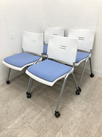 サンケイスタッキングチェア4脚セット 商品画像1