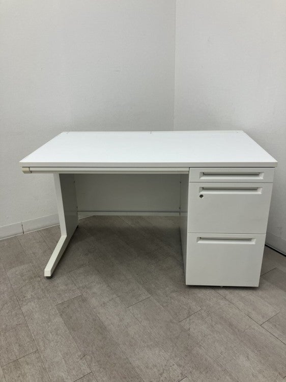 オカムラADVANCE（アドバンス）シリーズ 1200片袖デスク 商品画像2