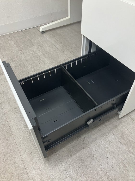 オカムラADVANCE（アドバンス）シリーズ 1200片袖デスク 商品画像14