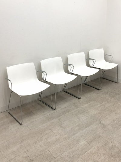 arper（アルペール）キャティファ53シリーズ スタッキングチェア4脚セット 商品画像1