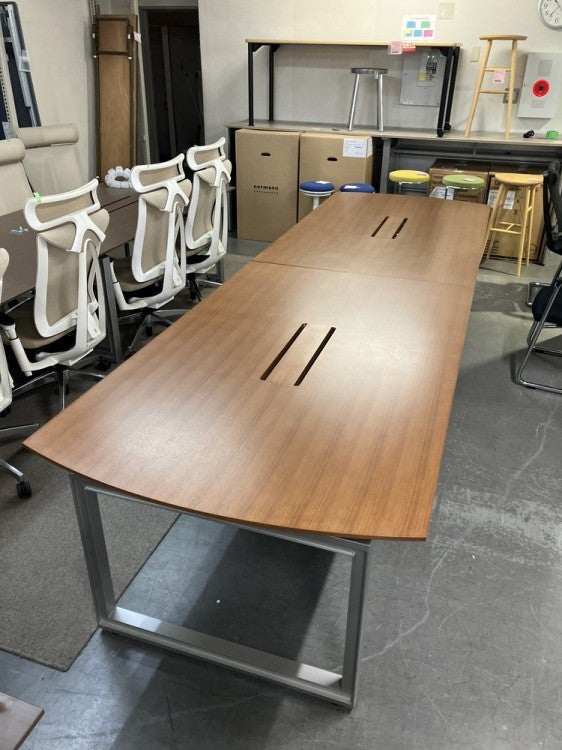 イトーキインフューズシリーズ 3600ミーティングテーブル 商品画像1