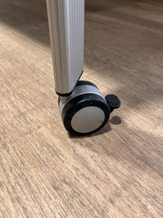 イトーキDEシリーズ 2100ミーティングテーブル 商品画像5