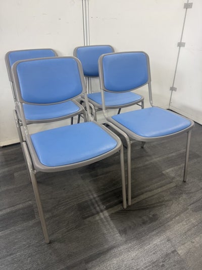 ライオンスタッキングチェア4脚セット 商品画像1