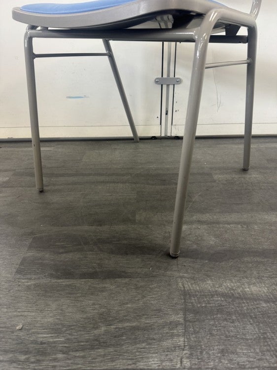 ライオンスタッキングチェア4脚セット 商品画像6