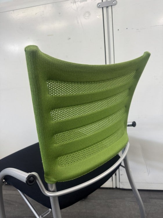 イトーキプリエ2シリーズ ネスティングチェア4脚セット 商品画像7