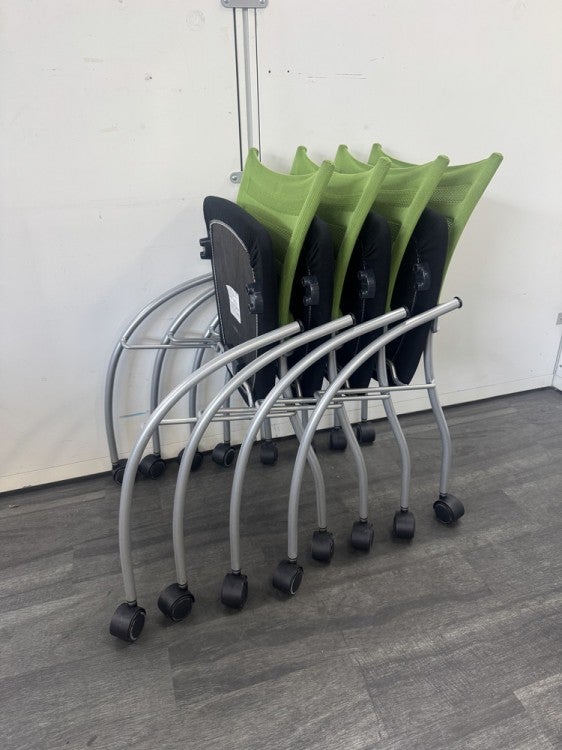 イトーキプリエ2シリーズ ネスティングチェア4脚セット 商品画像10