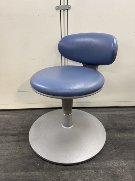 コクヨ患者用イス 商品画像1