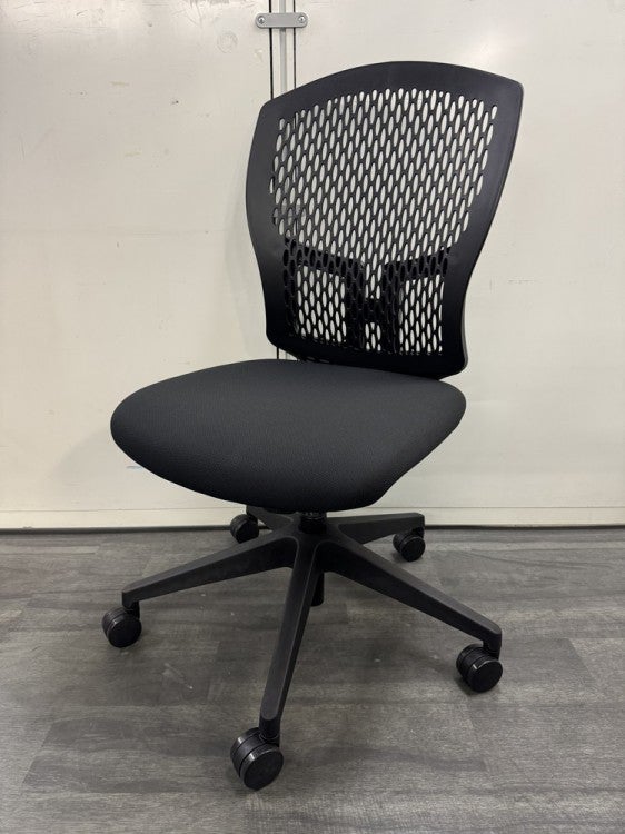 井上金庫D4Cシリーズ OAチェア 商品画像1