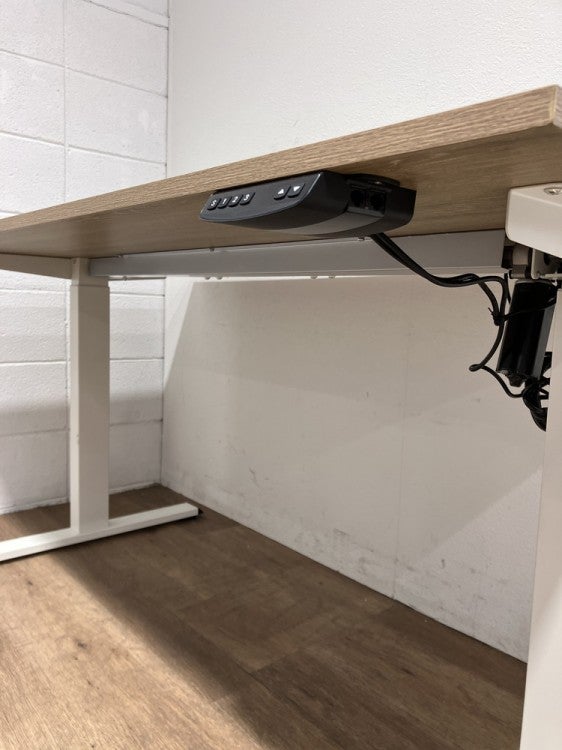 井上金庫UADシリーズ 電動昇降デスク 商品画像6