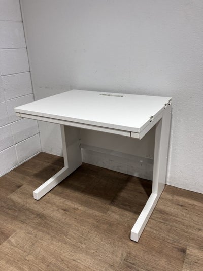 ウチダ（内田洋行）800平デスク 商品画像1