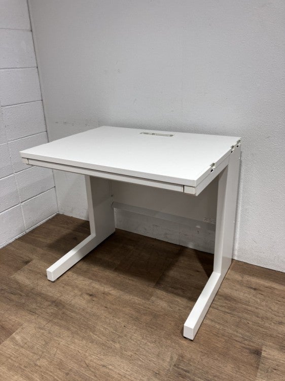 ウチダ（内田洋行）800平デスク 商品画像1