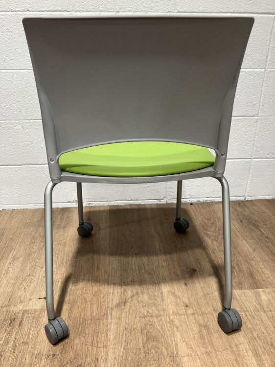 ライオンエピットシリーズ スタッキングチェア6脚セット 商品画像5