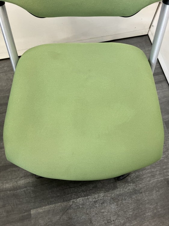 イトーキレクシブシリーズ ネスティングチェア 商品画像6