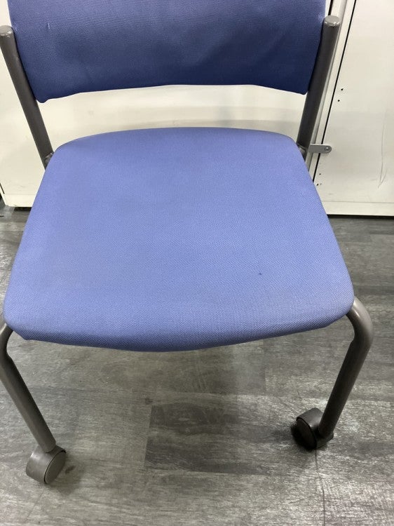 コクヨスタッキングチェア 商品画像6