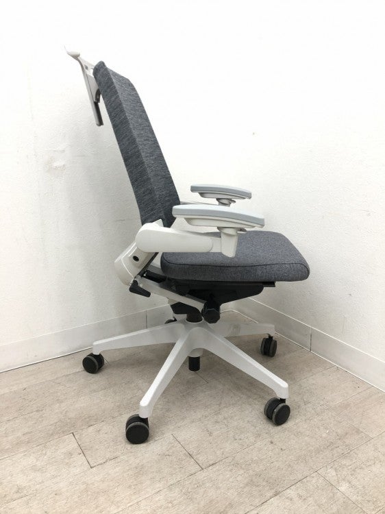 イトーキノート(nort)チェア 可動肘付ノートチェア 商品画像5