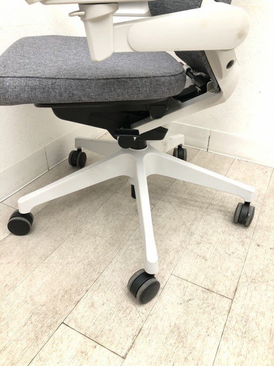 イトーキノート(nort)チェア 可動肘付ノートチェア 商品画像15