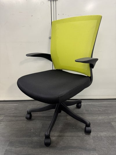 井上金庫FEMシリーズ 可動肘付OAチェア 商品画像1