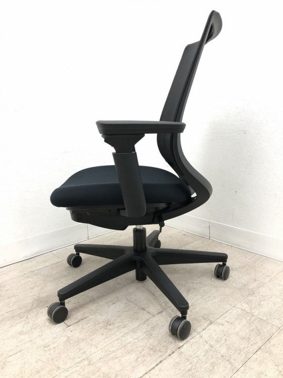 コクヨMitra2（ミトラ2）チェア 可動肘付ミトラ2チェア 商品画像4