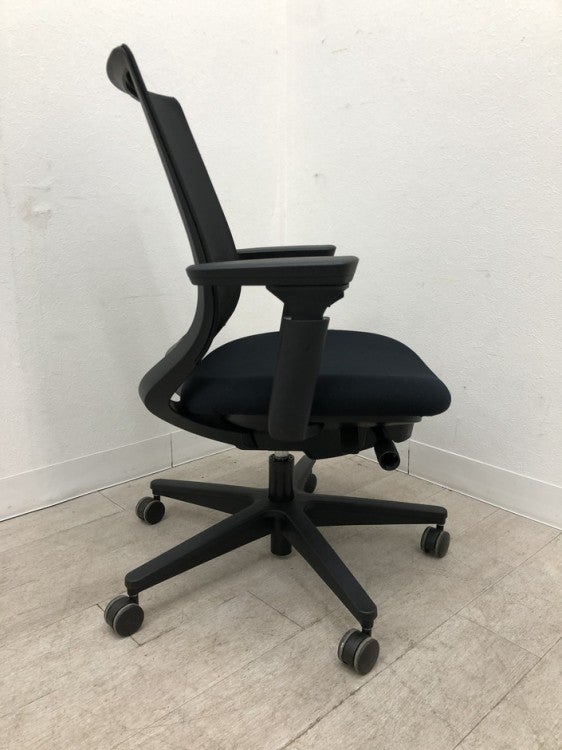 コクヨMitra2（ミトラ2）チェア 可動肘付ミトラ2チェア 商品画像6