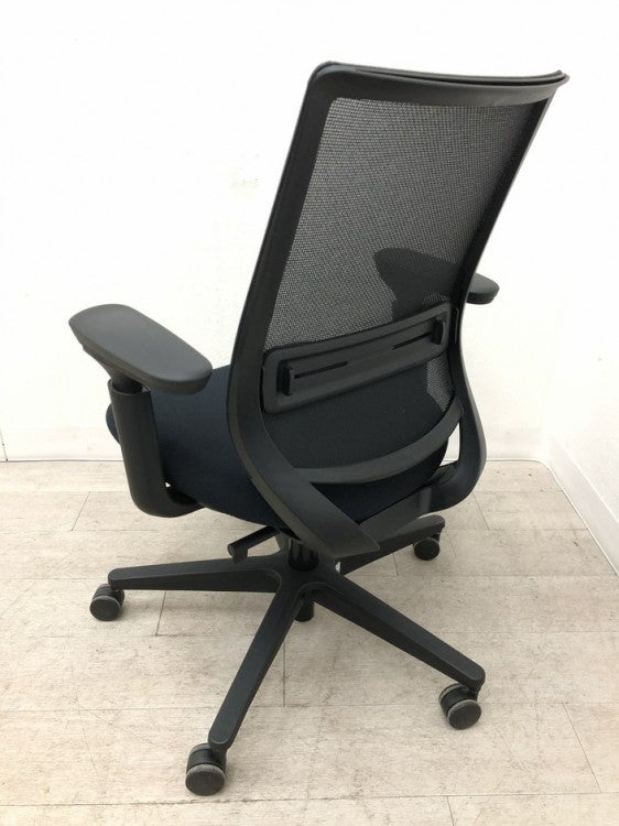 コクヨMitra2（ミトラ2）チェア 可動肘付ミトラ2チェア 商品画像10