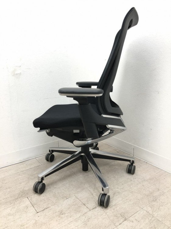 コクヨINSPINE（インスパイン）チェア 可動肘付インスパインチェア 商品画像3