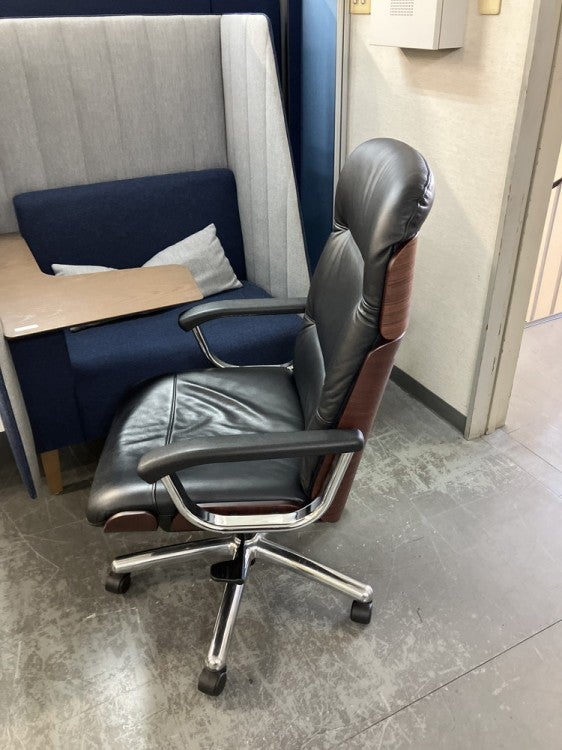 ウチダ（内田洋行）役員チェア 商品画像3