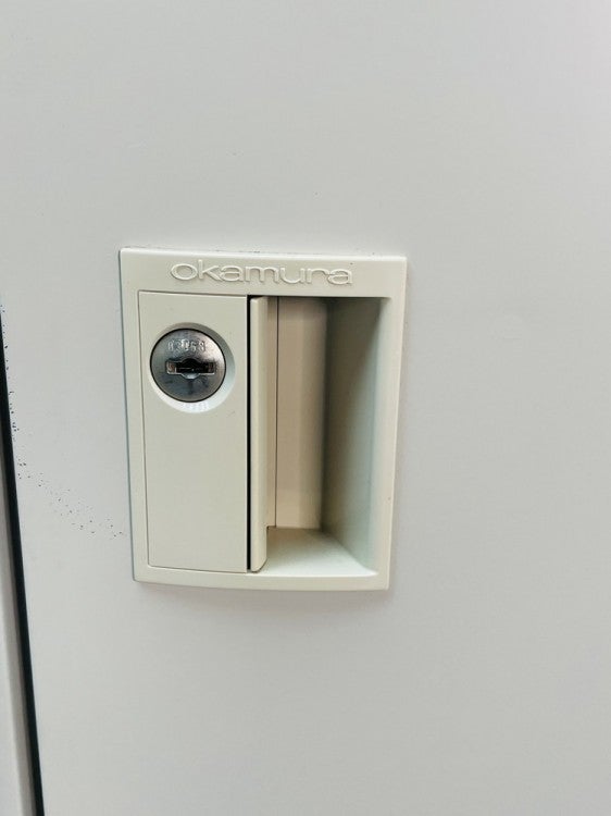 オカムラKZ-2シリーズ 2人用ロッカー 商品画像6