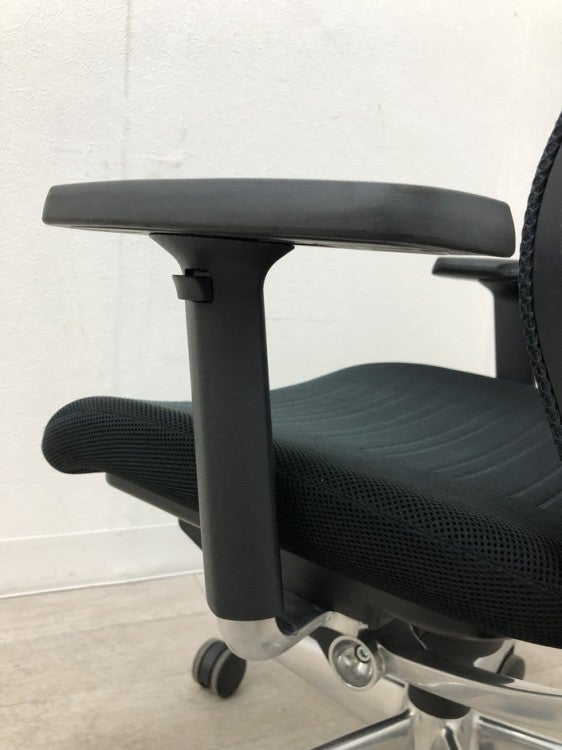 コクヨエアフォート（Airfort）チェア 可動肘付エアフォートチェア 商品画像18