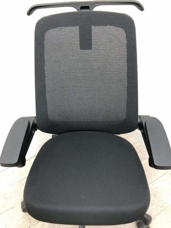 イトーキノート(nort)チェア 可動肘付ノートチェア 商品画像6