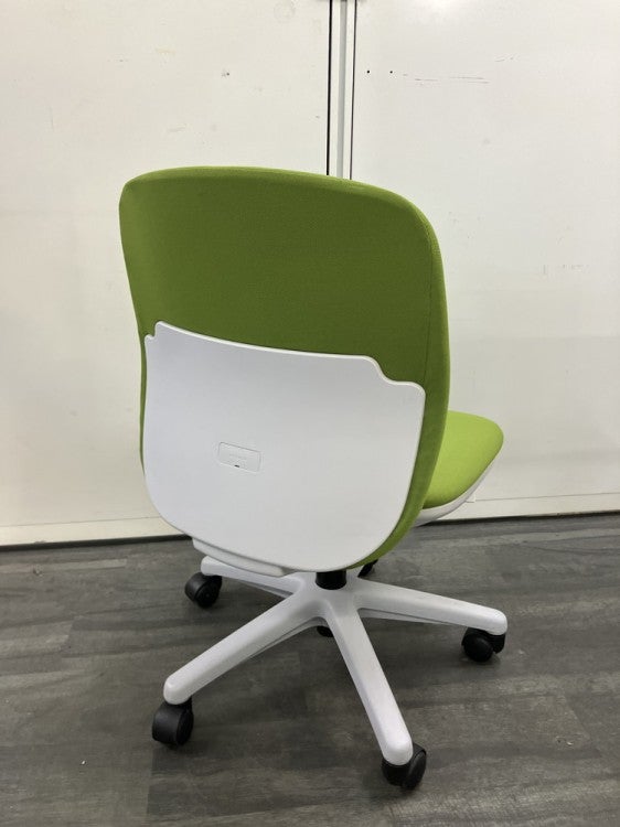 ウチダ（内田洋行）エニーザチェア 商品画像2