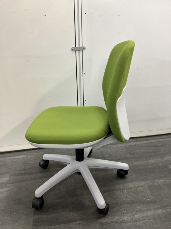 ウチダ（内田洋行）エニーザチェア 商品画像3