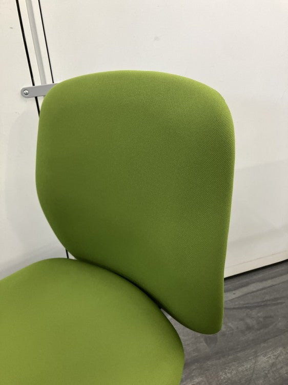 ウチダ（内田洋行）エニーザチェア 商品画像5