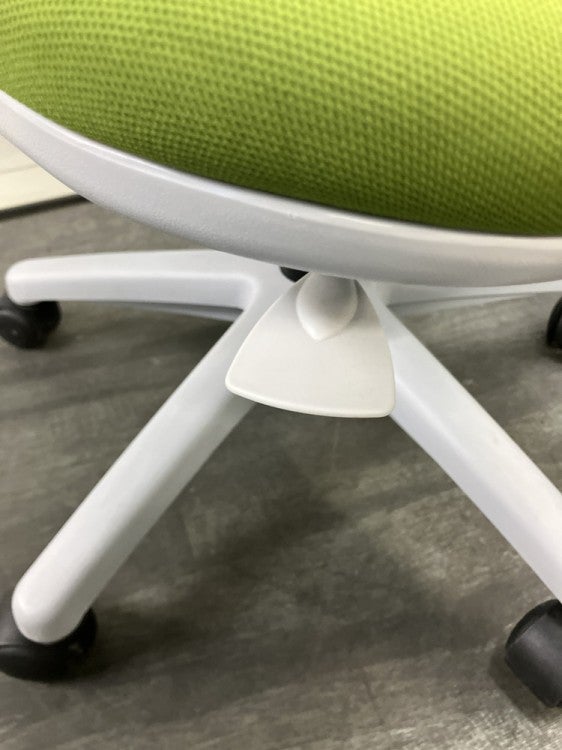 ウチダ（内田洋行）エニーザチェア 商品画像6