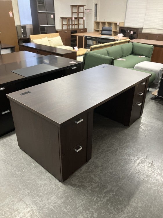 コクヨマネージメントS350シリーズ 役員デスク 商品画像1