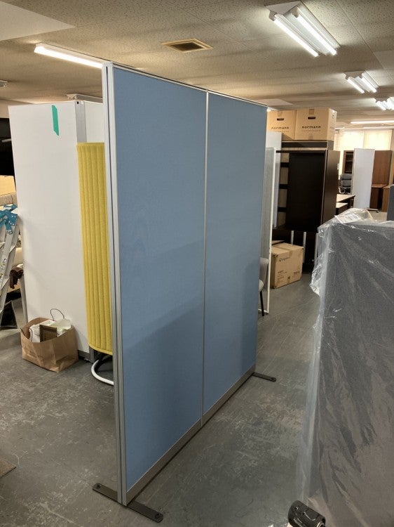 ライオンレスポシリーズ 2連直線自立パーテーション 商品画像1